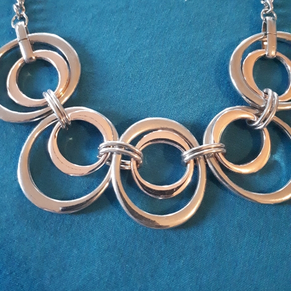 Necklace - Costume Jewelery - Picture 1 of 4